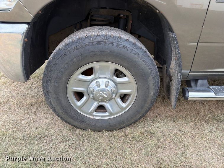 image for item NE9883 2014 Ram 2500 4dr pickup