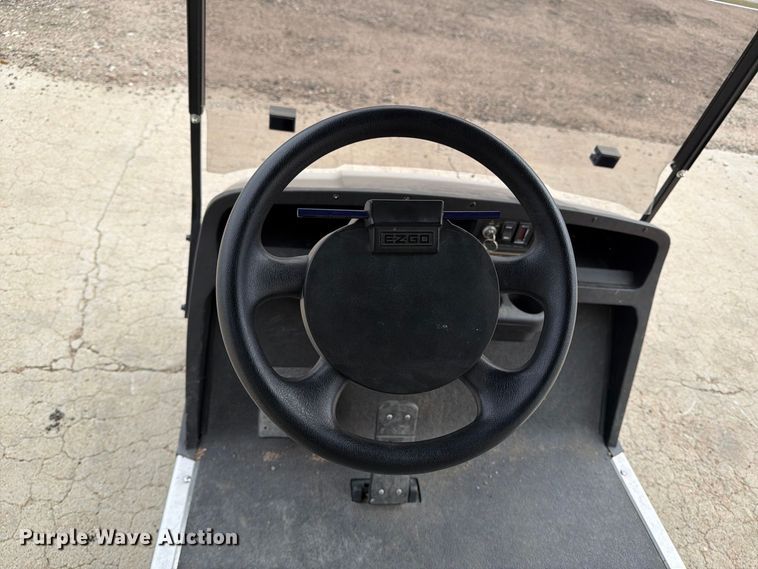 image for item NE9886 EZ-GO golf cart