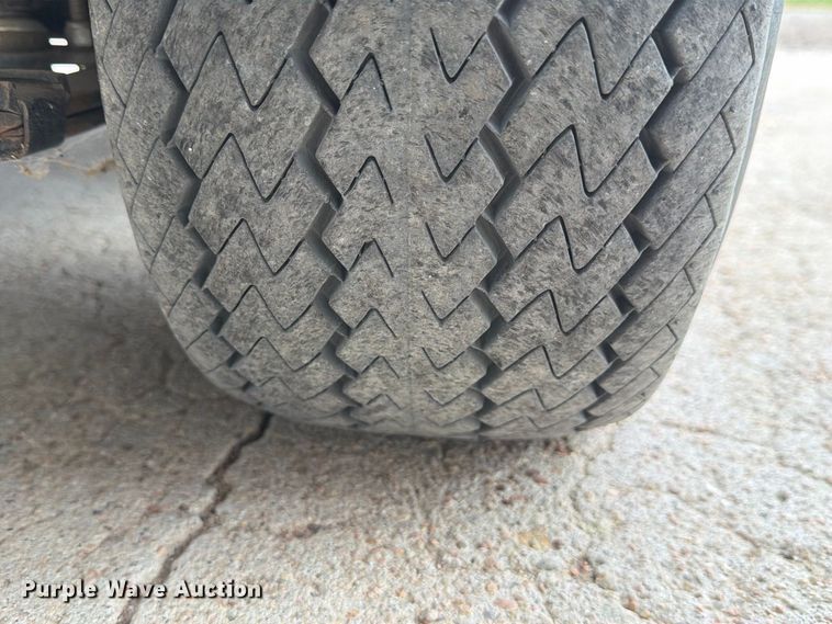 image for item NE9886 EZ-GO golf cart
