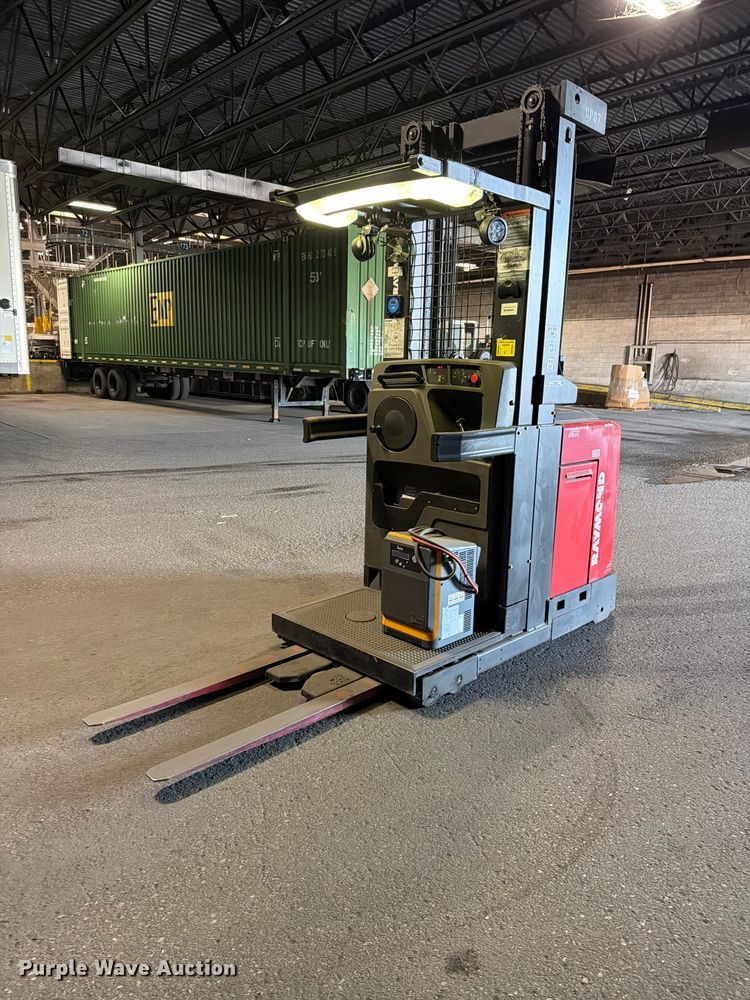 2016 Raymond 540 OPC30TT order picker