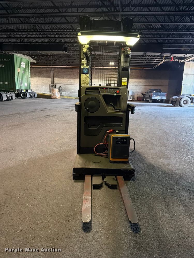 image for item NF9610 2013 Raymond 640 OPC30TT order picker