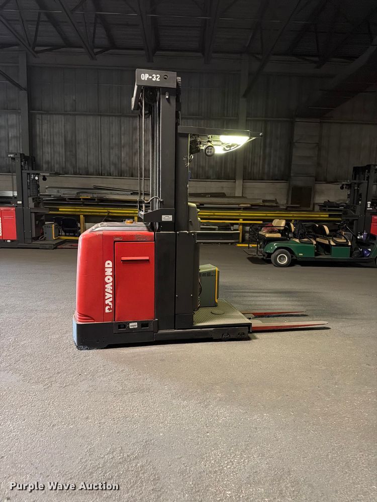 image for item NF9610 2013 Raymond 640 OPC30TT order picker