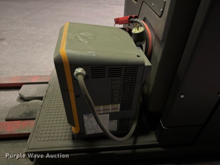 image for item NF9610 2013 Raymond 640 OPC30TT order picker