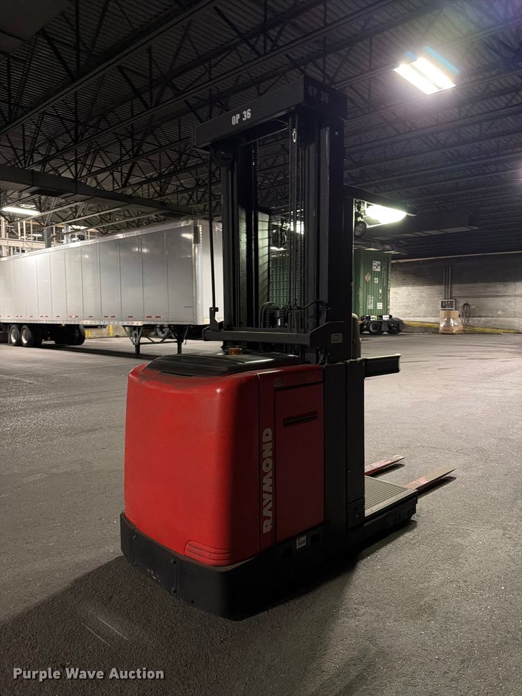image for item NF9614 2015 Raymond 640 OPC30TT order picker