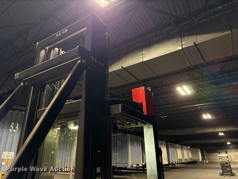 image for item NF9621 2009 Raymond 960-CSR30T swing carriage forklift