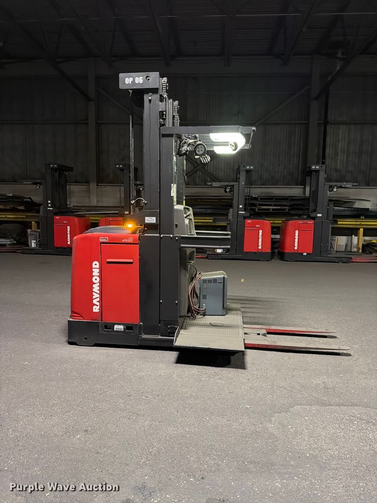 image for item NF9625 2017 Raymond 540 OPC30TT order picker