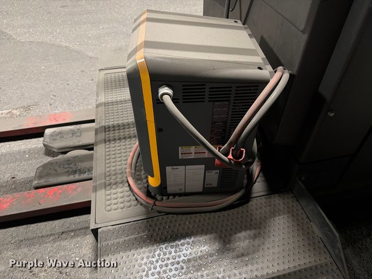 image for item NF9628 2016 Raymond 540 OPC30TT order picker