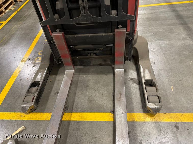 image for item NF9636 2014 Raymond 750 - R45TT reach truck