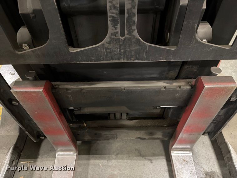 image for item NF9636 2014 Raymond 750 - R45TT reach truck
