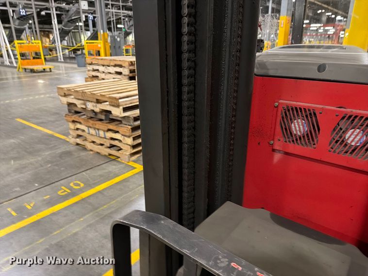 image for item NF9636 2014 Raymond 750 - R45TT reach truck
