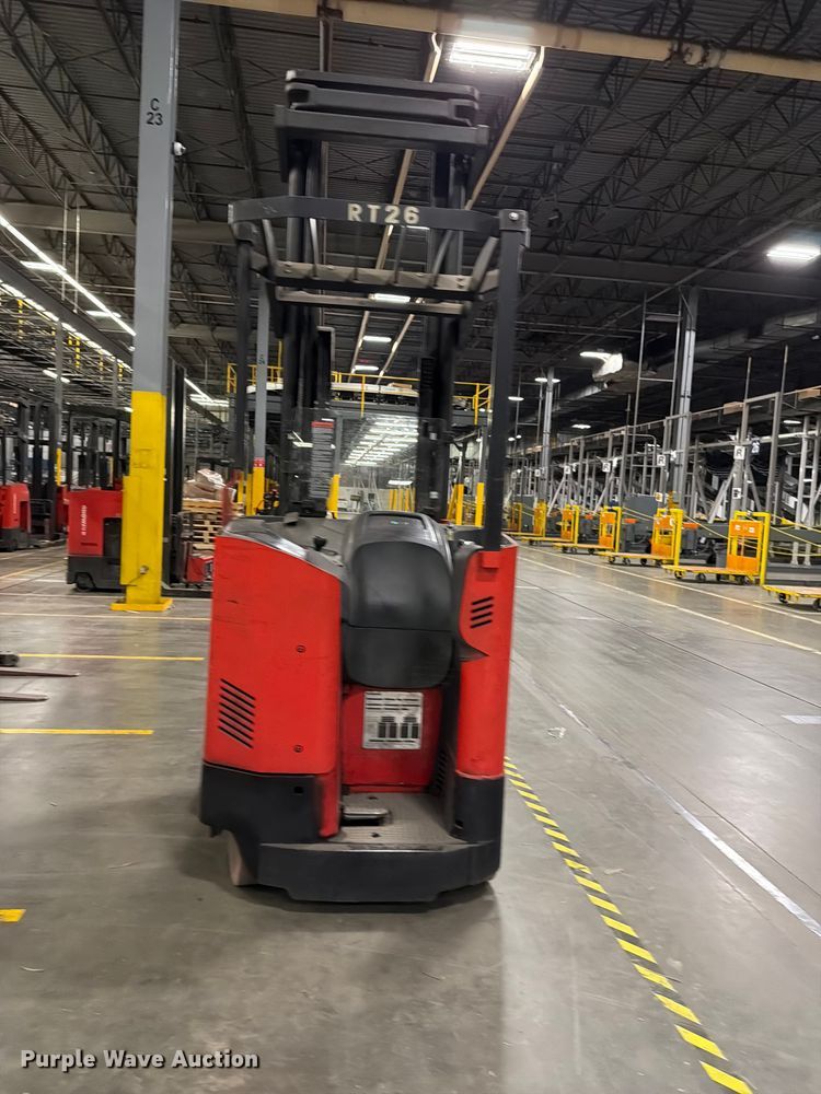 image for item NF9637 2006 Raymond 740R45TT reach truck