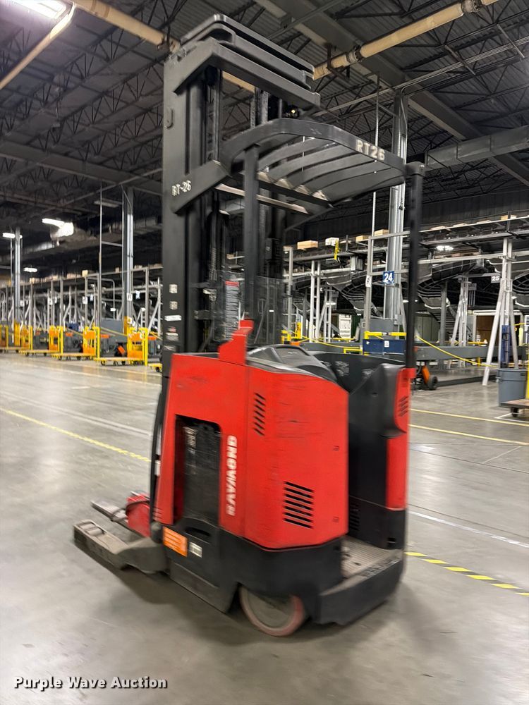 image for item NF9637 2006 Raymond 740R45TT reach truck