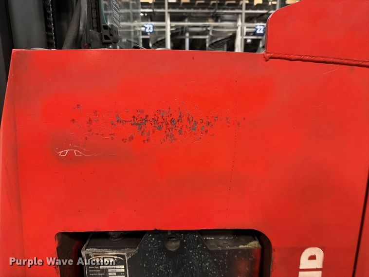 image for item NF9637 2006 Raymond 740R45TT reach truck