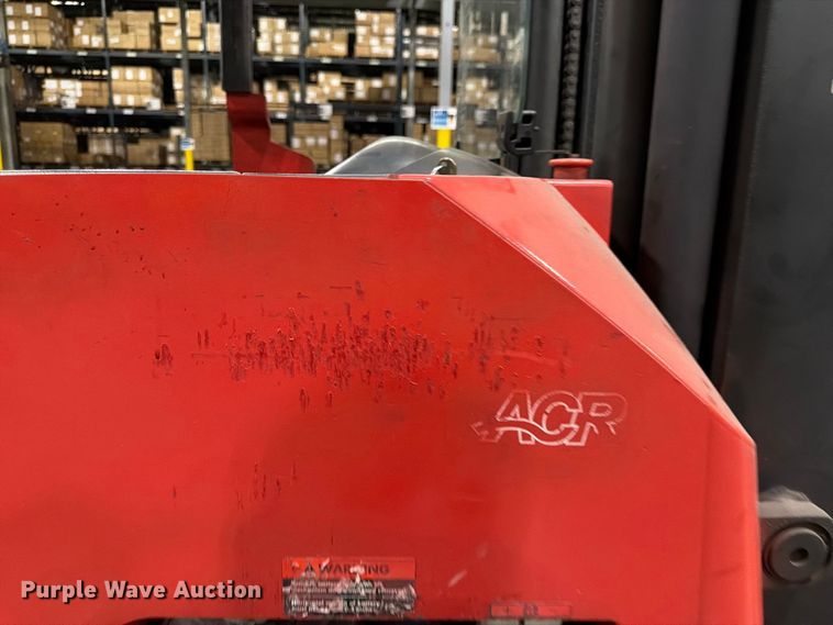 image for item NF9637 2006 Raymond 740R45TT reach truck