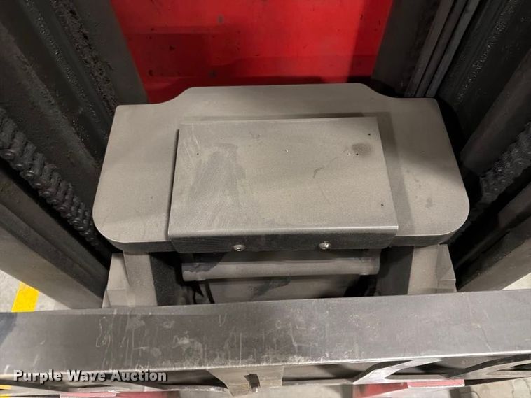 image for item NF9638 2011 Raymond 740 R45TT reach truck