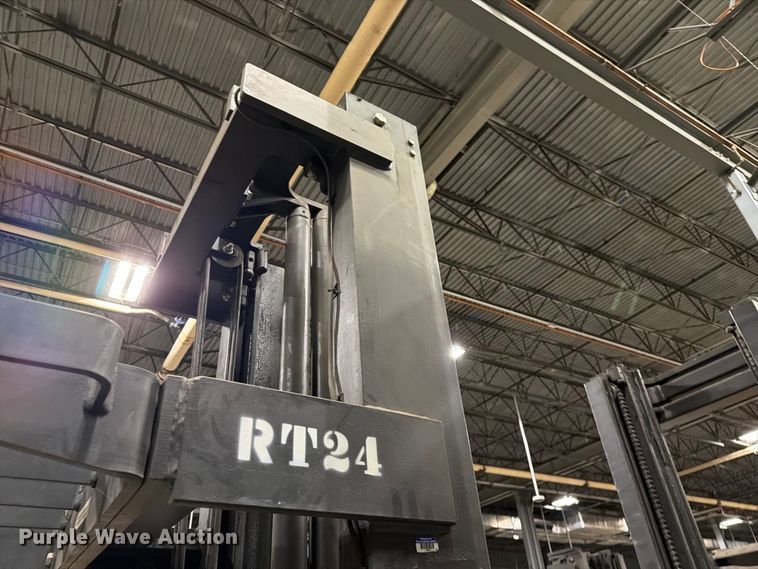 image for item NF9639 1997 Raymond EASI reach truck