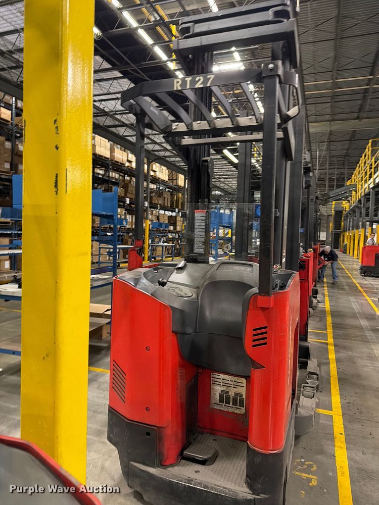 image for item NF9640 2006 Raymond 740 R45TT reach truck