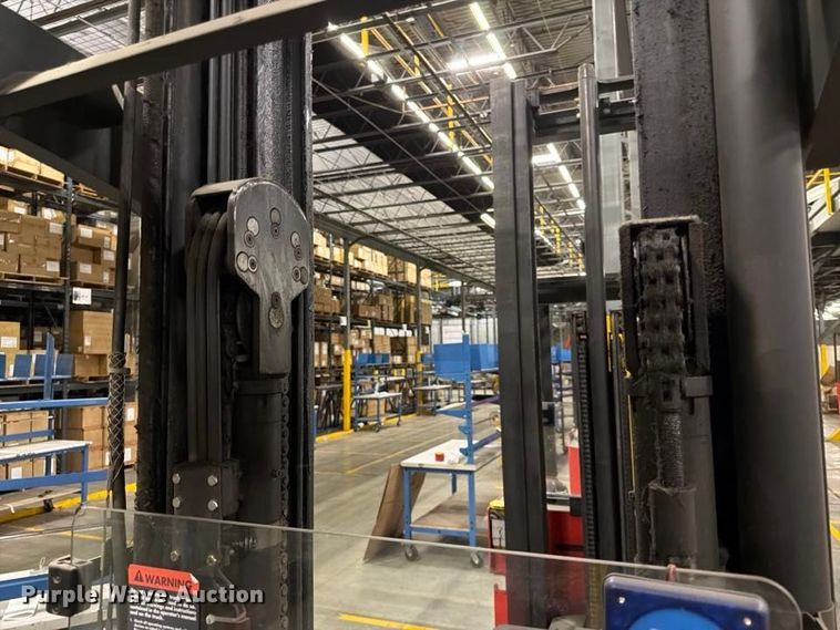 image for item NF9640 2006 Raymond 740 R45TT reach truck
