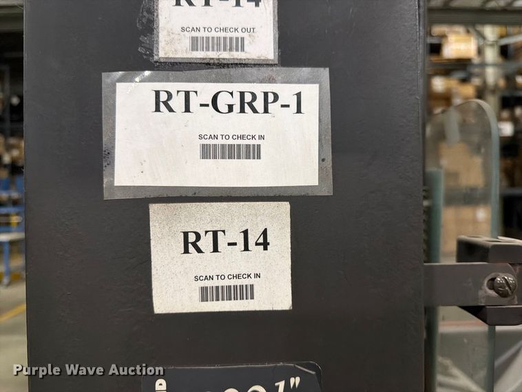 image for item NF9641 1997 Raymond EAS1 reach truck