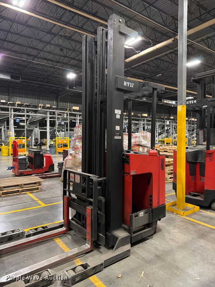 1997 Raymond EAS1 reach truck