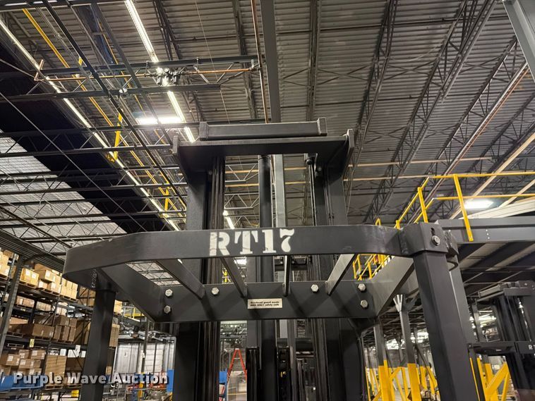 image for item NF9642 1997 Raymond EAS1 reach truck