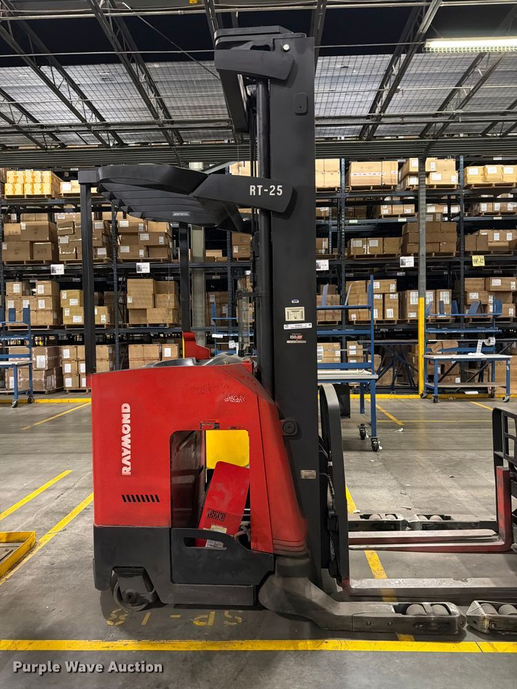 image for item NF9644 2006 Raymond 740R45TT reach truck