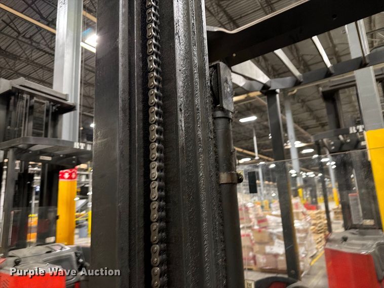 image for item NF9644 2006 Raymond 740R45TT reach truck