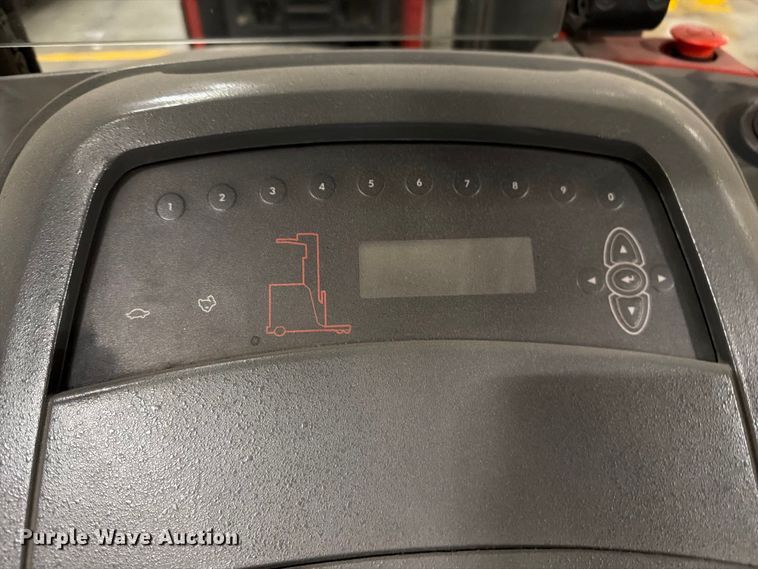 image for item NF9644 2006 Raymond 740R45TT reach truck