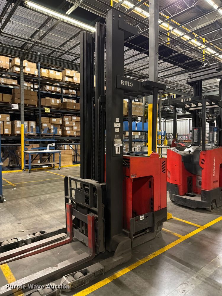 1997 Raymond EAS1 reach truck