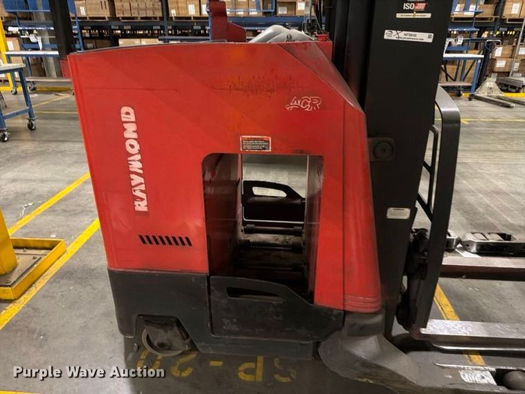 image for item NF9646 2006 Raymond 740R45TT reach truck