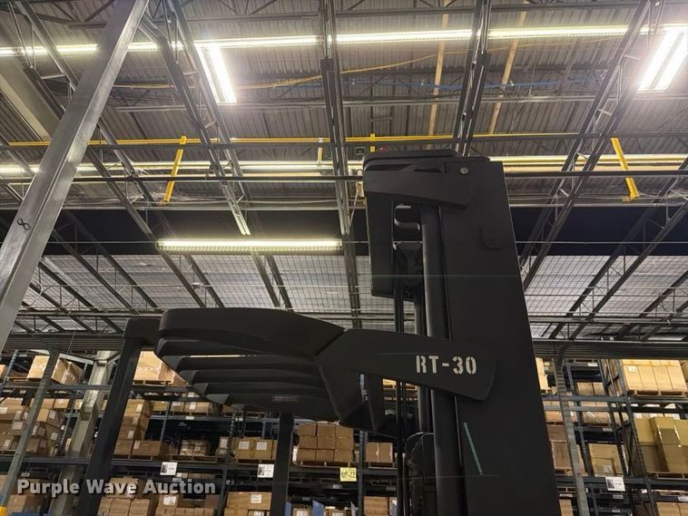 image for item NF9646 2006 Raymond 740R45TT reach truck