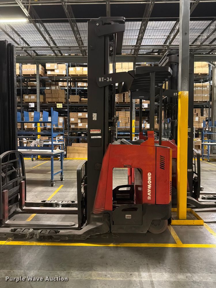 image for item NF9647 2014 Raymond 740R45TT reach truck
