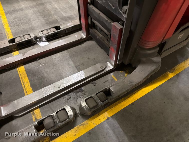 image for item NF9647 2014 Raymond 740R45TT reach truck