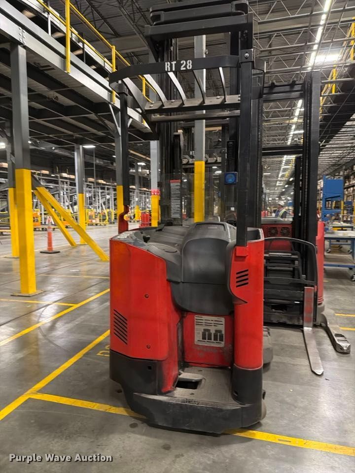 image for item NF9648 2006 Raymond 740R45TT reach truck