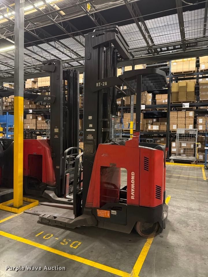 image for item NF9648 2006 Raymond 740R45TT reach truck