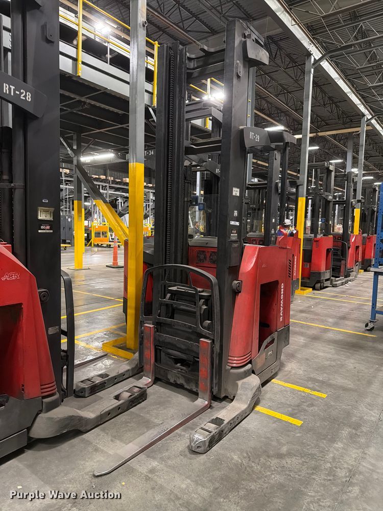 2006 Raymond 740R45TT reach truck