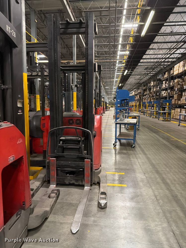 image for item NF9649 2006 Raymond 740R45TT reach truck