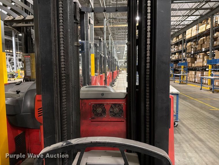 image for item NF9649 2006 Raymond 740R45TT reach truck
