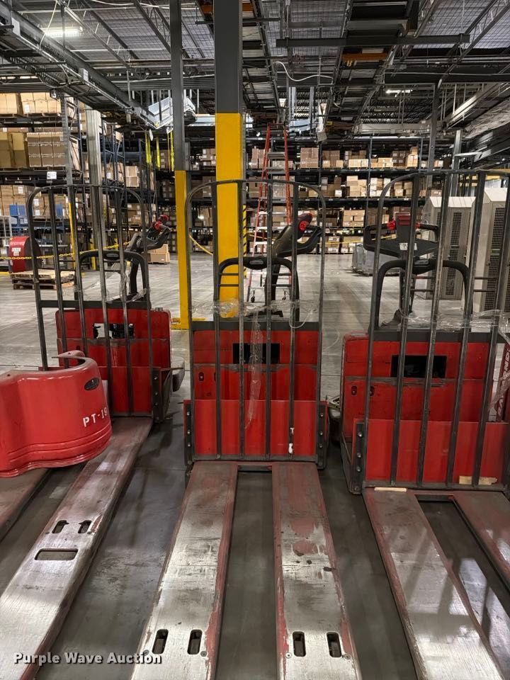 image for item NF9650 (4) 2004 Raymond 112TM FRE80I pallet jacks