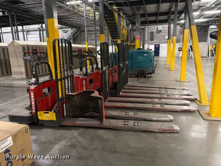 image for item NF9650 (4) 2004 Raymond 112TM FRE80I pallet jacks