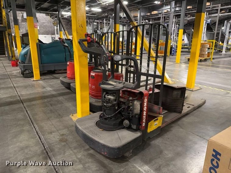 image for item NF9650 (4) 2004 Raymond 112TM FRE80I pallet jacks