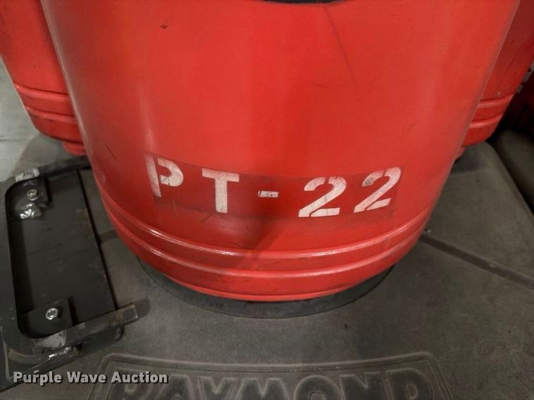 image for item NF9650 (4) 2004 Raymond 112TM FRE80I pallet jacks