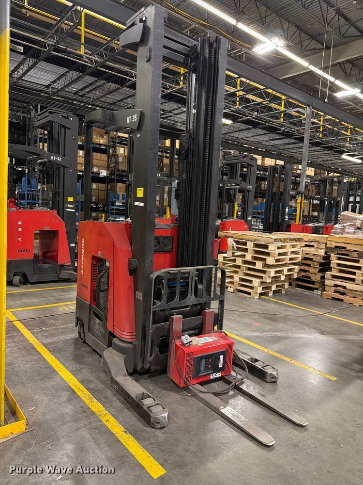 image for item NF9651 2015 Raymond 750-R45TT reach truck