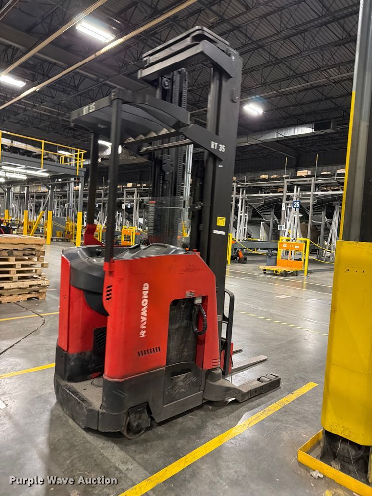 image for item NF9651 2015 Raymond 750-R45TT reach truck