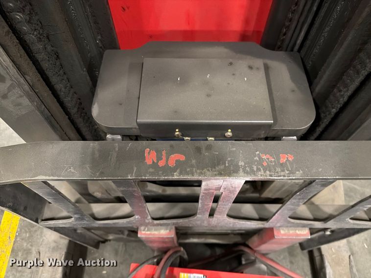 image for item NF9651 2015 Raymond 750-R45TT reach truck