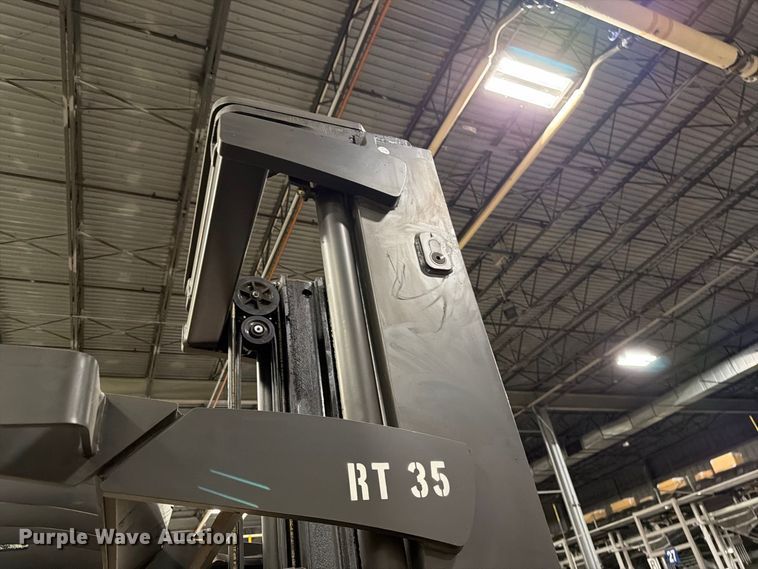 image for item NF9651 2015 Raymond 750-R45TT reach truck