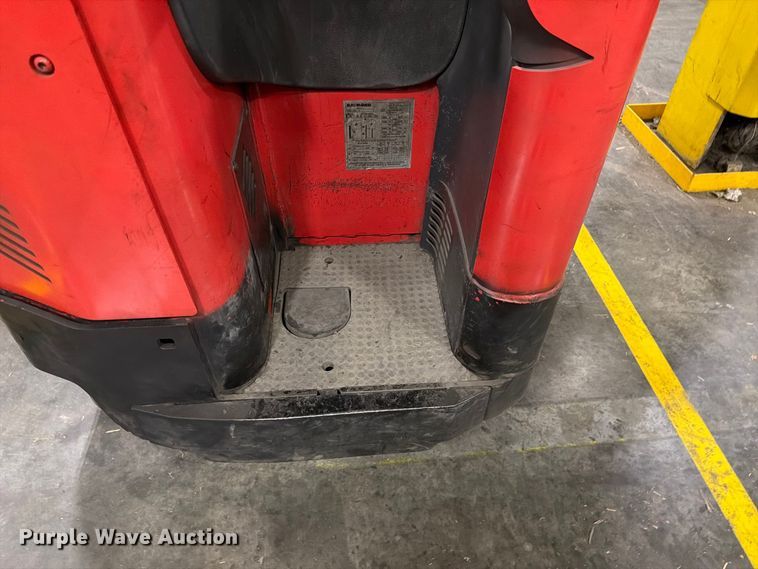 image for item NF9651 2015 Raymond 750-R45TT reach truck