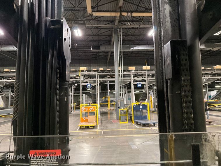 image for item NF9651 2015 Raymond 750-R45TT reach truck