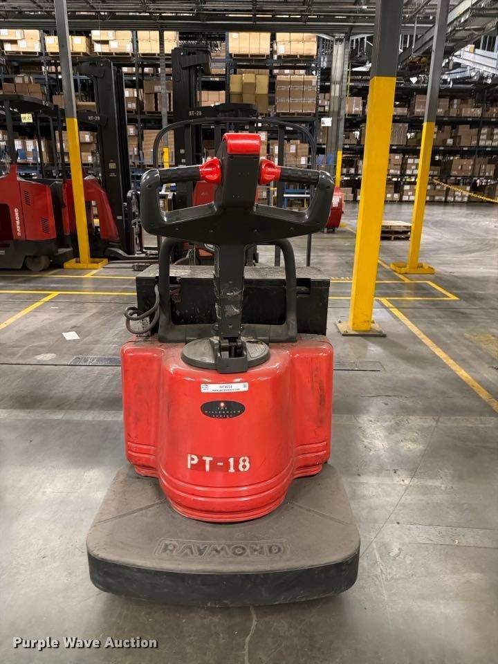 image for item NF9654 2005 Raymond 112TMFRE80L pallet jack