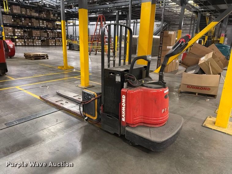 image for item NF9654 2005 Raymond 112TMFRE80L pallet jack